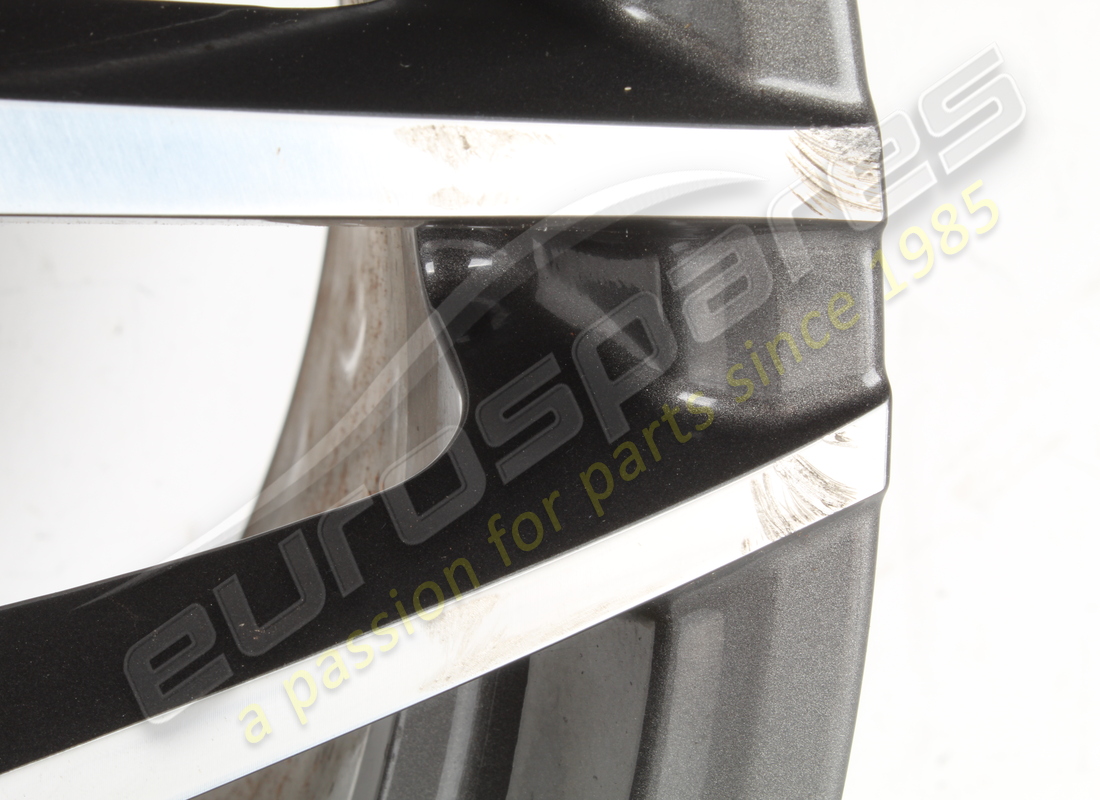 gebrauchtes ferrari vorderrad 20. teilenummer 303333 (4)