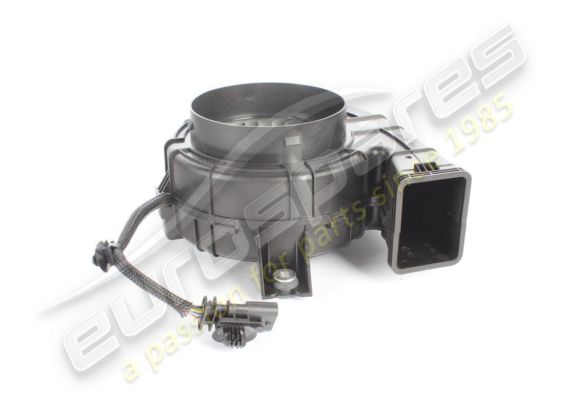 gebrauchter maserati lüfter. teilenummer 670156431 (2)