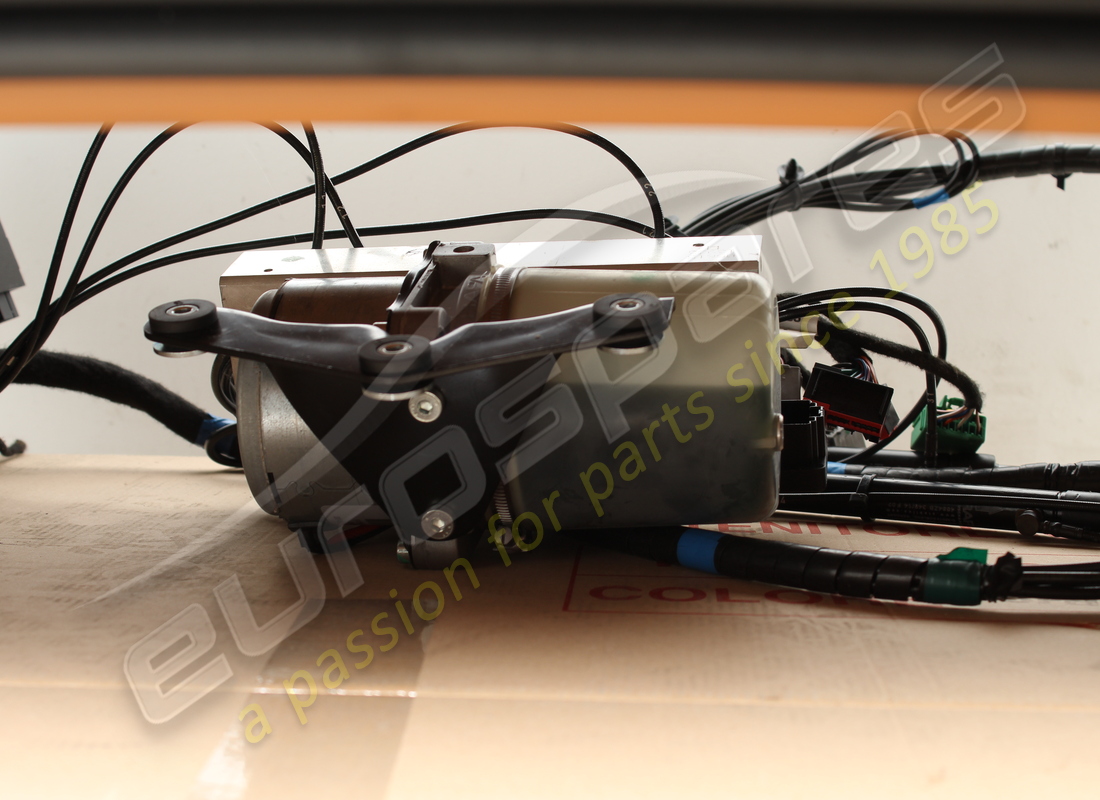 gebraucht ferrari rht komplett. teilenummer 82956771 (5)