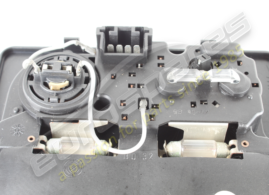 verwendet maserati lampe. teilenummer 373100117 (6)