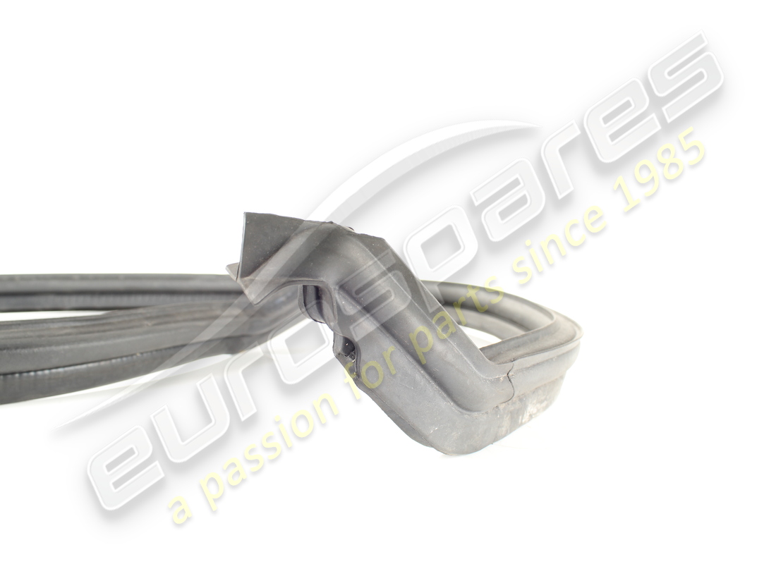 verwendete ferrari dichtung der unterwindschutzscheibe. teilenummer 088973300 (2)