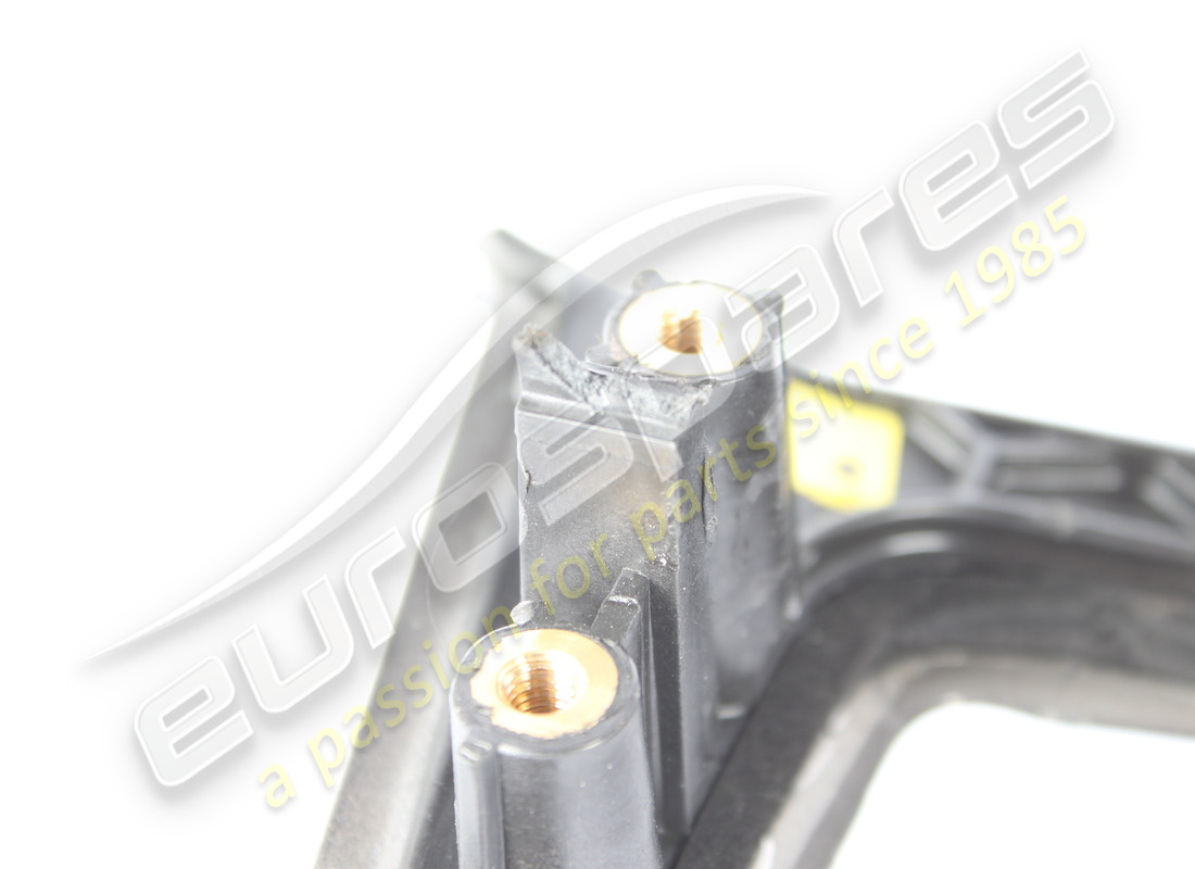 beschädigter lamborghini windschützer. teilenummer 4t7817029b (4)