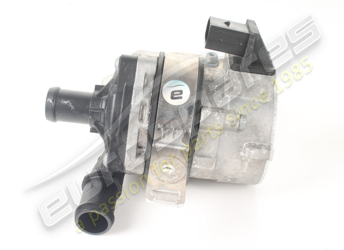 VERWENDETE FERRARI PUMPE. TEILENUMMER 908587 (4) verwendete ferrari pumpe. teilenummer 908587 (4)