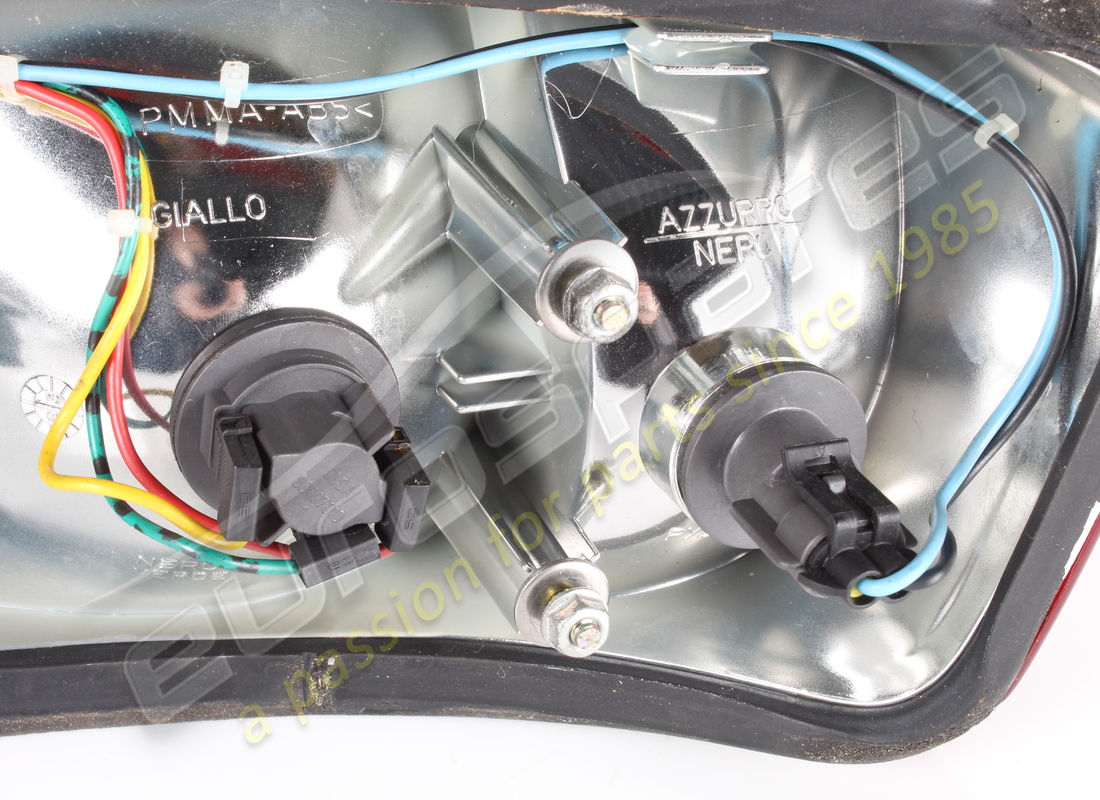 gebrauchtes maserati rechtes rücklicht. teilenummer 373100137 (4)