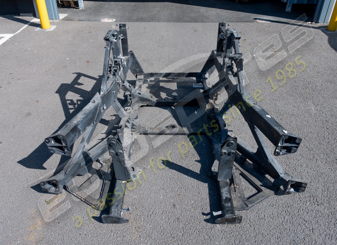 GEBRAUCHT Lamborghini HINTERES ENDE . TEILENUMMER 470813031F (1)