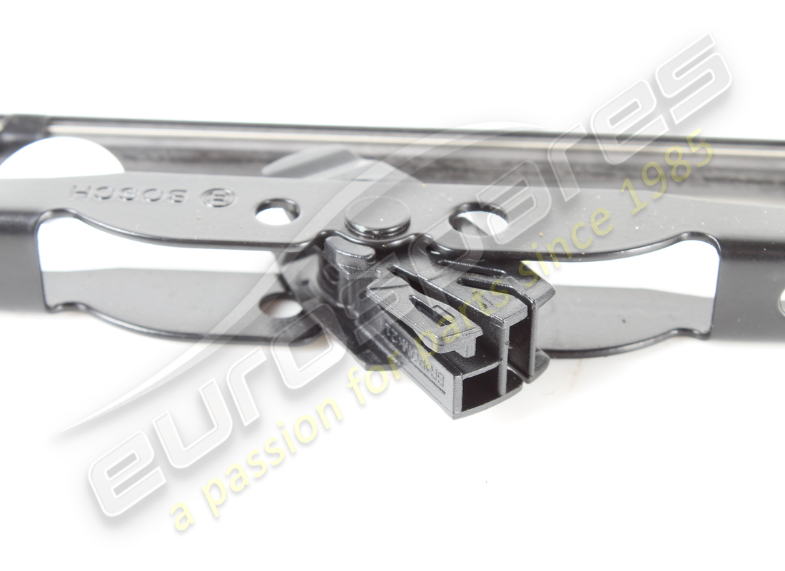 GEBRAUCHTES MASERATI SCHEIBENWISCHERBLATT, M336AB. TEILENUMMER 313352158 (6) gebrauchtes maserati scheibenwischerblatt, m336ab. teilenummer 313352158 (6)