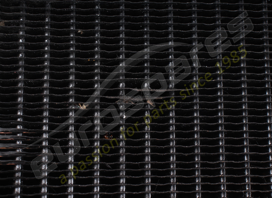 GEBRAUCHTER FERRARI WASSERKÜHLER. TEILENUMMER 126879 (3) gebrauchter ferrari wasserkühler. teilenummer 126879 (3)