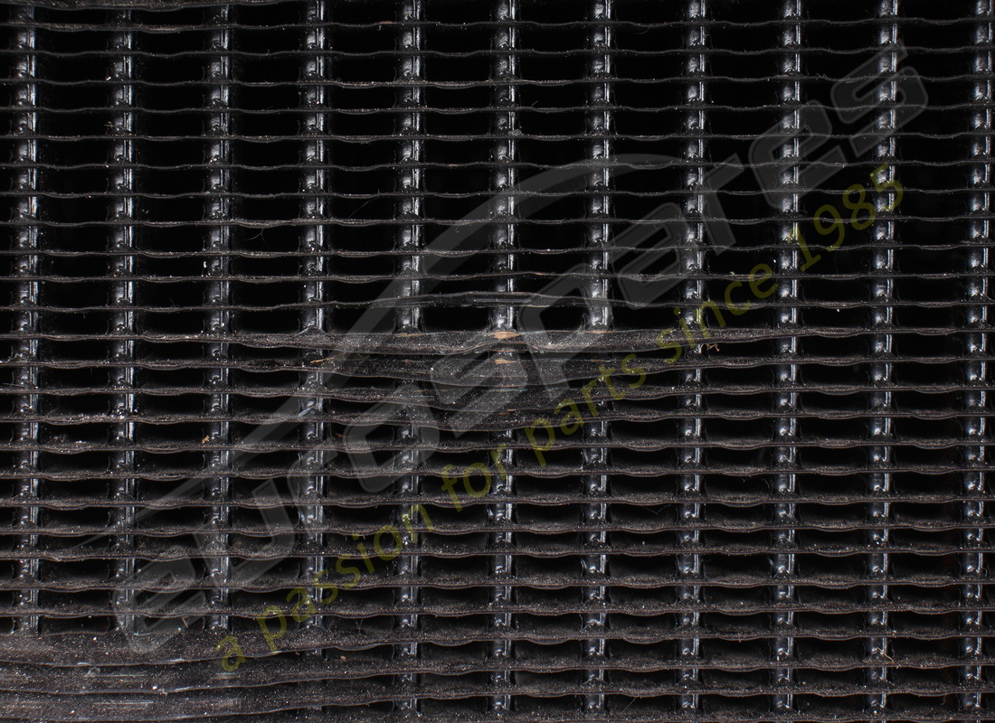 GEBRAUCHTER FERRARI WASSERKÜHLER. TEILENUMMER 126879 (6) gebrauchter ferrari wasserkühler. teilenummer 126879 (6)