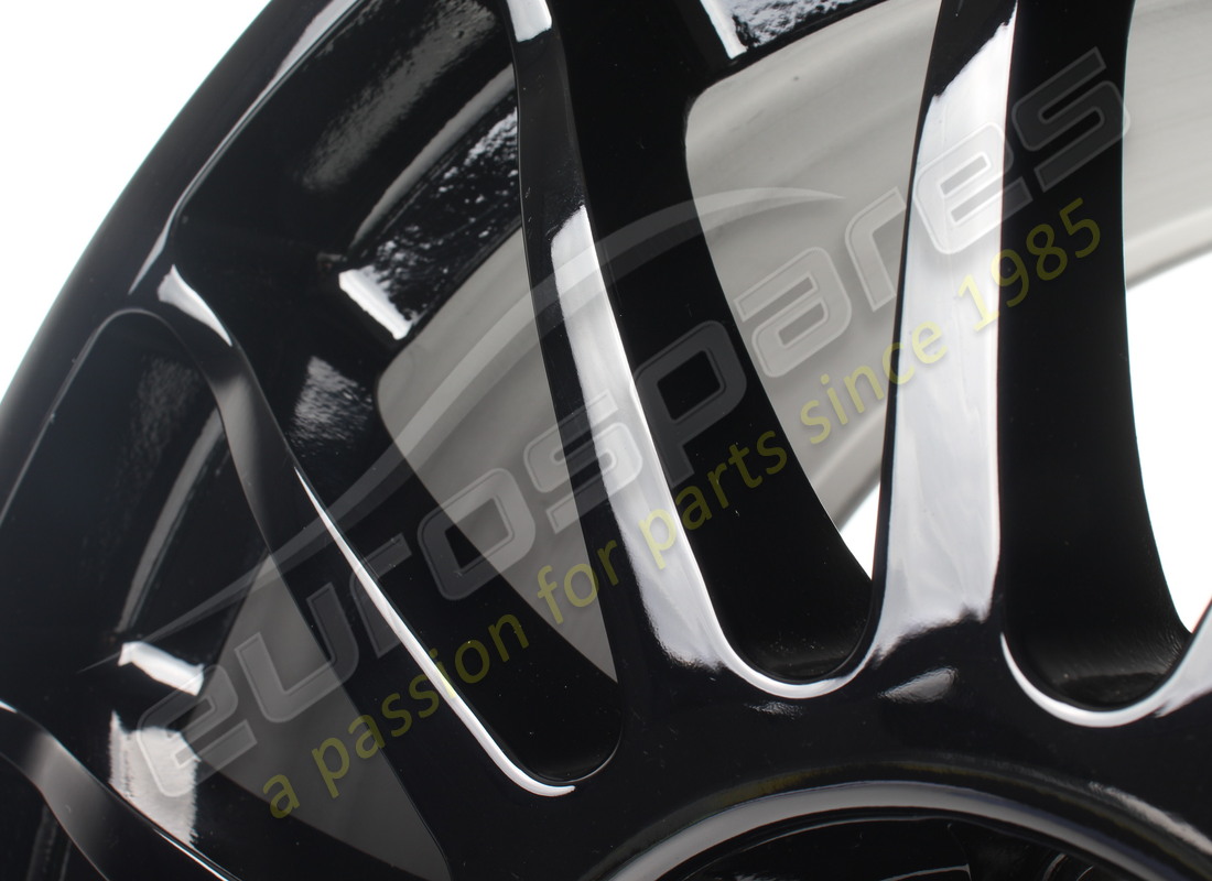 NEUER LAMBORGHINI SUPER TROFEO-RADSATZ (ANSCHRAUBBAR). TEILENUMMER EAP1721815 (3) neuer lamborghini super trofeo-radsatz (anschraubbar). teilenummer eap1721815 (3)