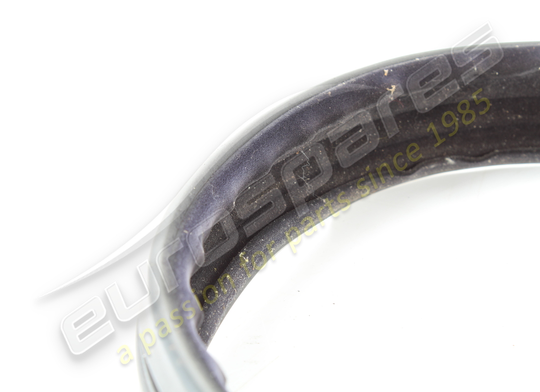 GEBRAUCHTE Maserati FÜHRUNGSDICHTUNG FÜR VORDERES LINKES FENSTER . TEILENUMMER 377730123 (1)