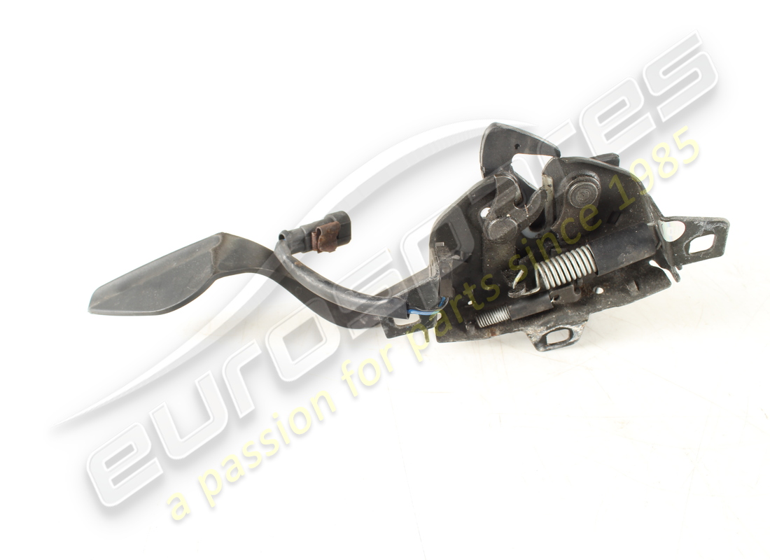 verwendet maserati motorhaubenschloss. teilenummer 68175100 (1)