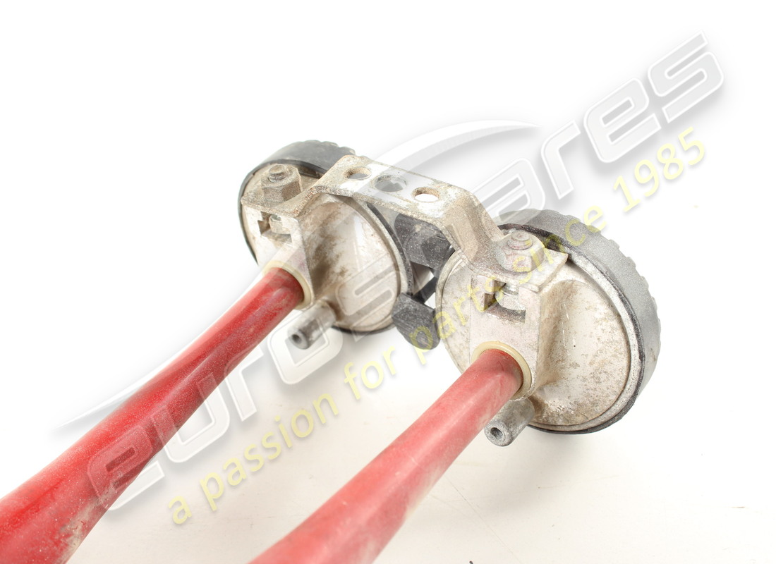 gebrauchte ferrari hörner. teilenummer 10665500 (2)