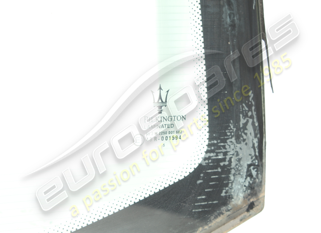 gebrauchte maserati heckfensterglas. teilenummer 83745100 (2)