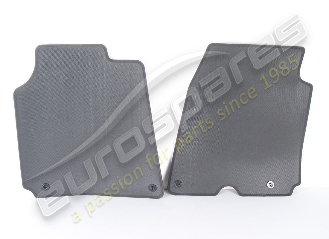 NEU FERRARI KIT TAPPETI ASPORTABILI F152. TEILENUMMER 823824 (2) neu ferrari kit tappeti asportabili f152. teilenummer 823824 (2)