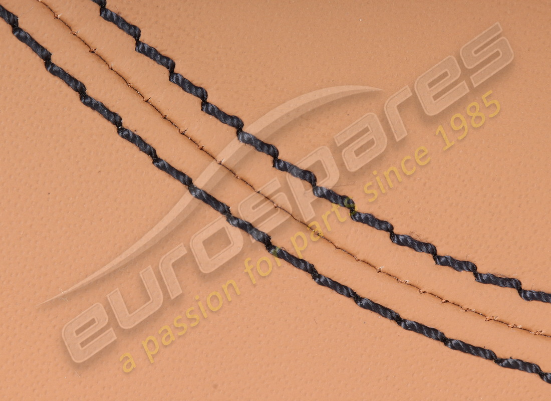 BESCHÄDIGTE FERRARI VORDERE HUTABLAGE. TEILENUMMER 88485000 (3) beschädigte ferrari vordere hutablage. teilenummer 88485000 (3)