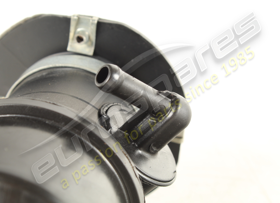 gebrauchter maserati kraftstoffeinfüllhals. teilenummer 222257 (5)