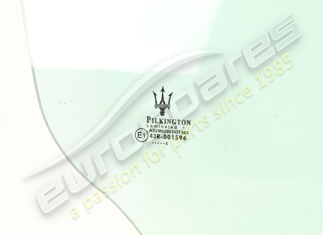 GEBRAUCHT MASERATI RECHTS HINTEN TÜRGLAS. TEILENUMMER 83744700 (2) gebraucht maserati rechts hinten türglas. teilenummer 83744700 (2)