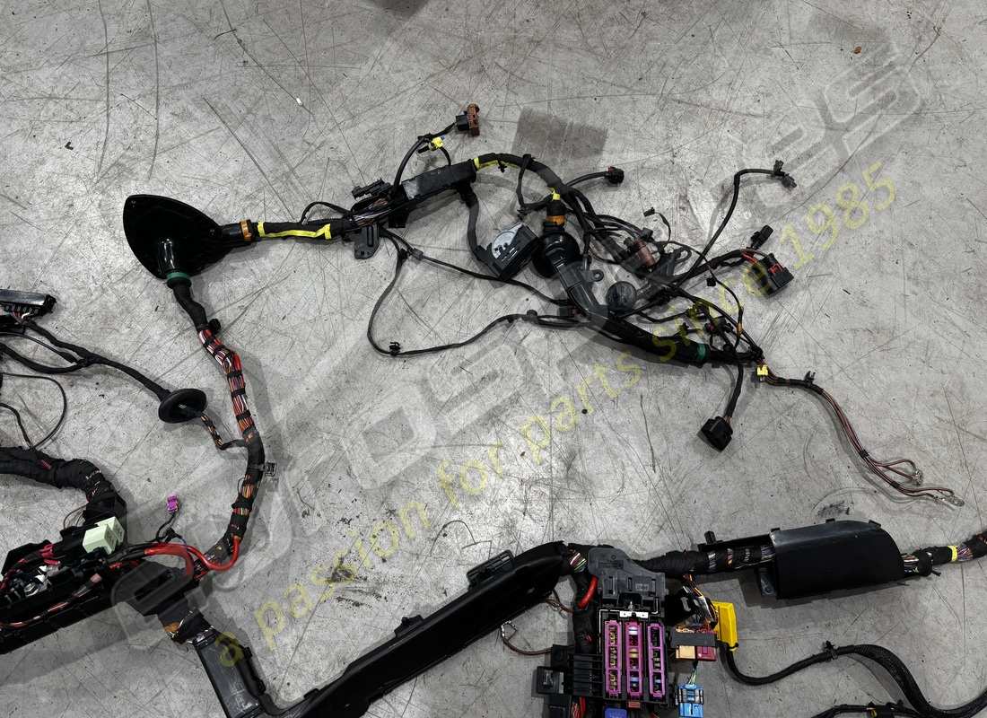 beschädigter porsche kabelsatz. teilenummer paa992019 (4)