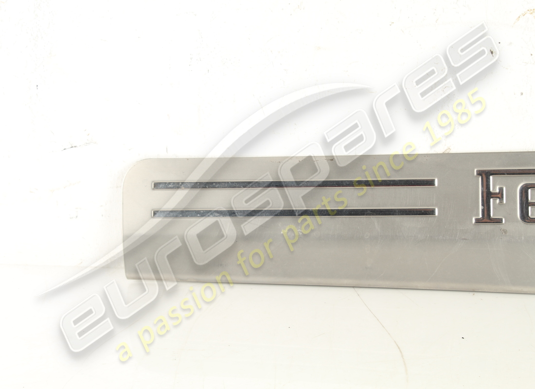 gebrauchte ferrari rechte trittplatte. teilenummer 81361800 (4)