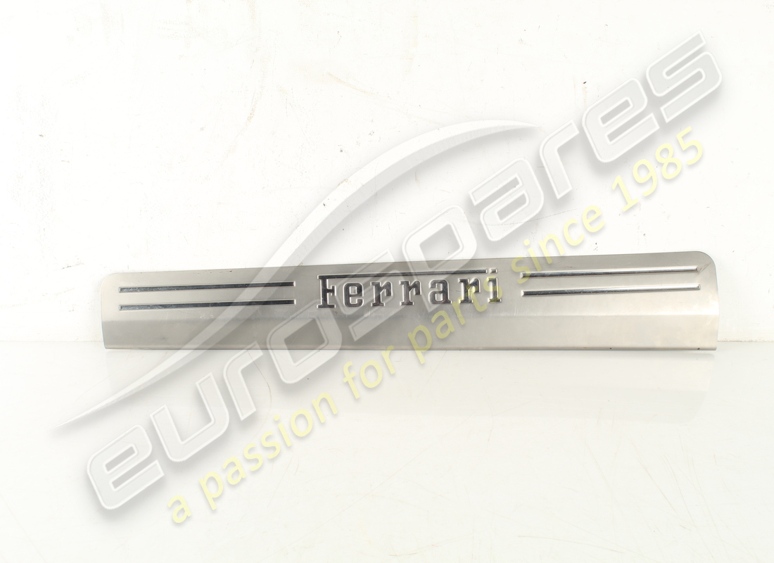 GEBRAUCHTE Ferrari RECHTE KICKPLATTE. TEILENUMMER 81361800 (1)