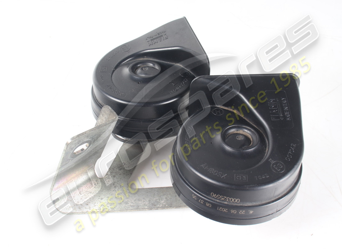 GEBRAUCHTE FERRARI HUPE KOMPLETT MIT HALTERUNG. TEILENUMMER 325590 (2) gebrauchte ferrari hupe komplett mit halterung. teilenummer 325590 (2)