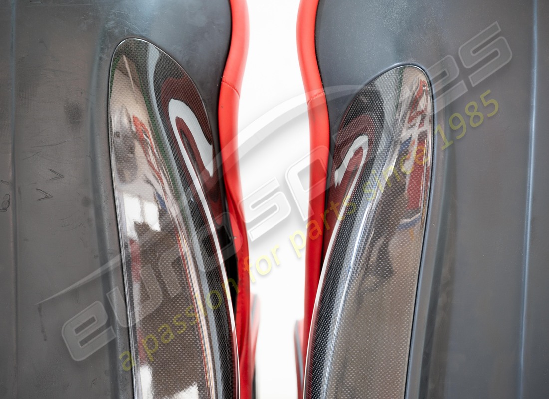 USED FERRARI CARBON SEATS (RHD). PART NUMBER EAP1552588 (8) used ferrari carbon seats (rhd). part number eap1552588 (8)