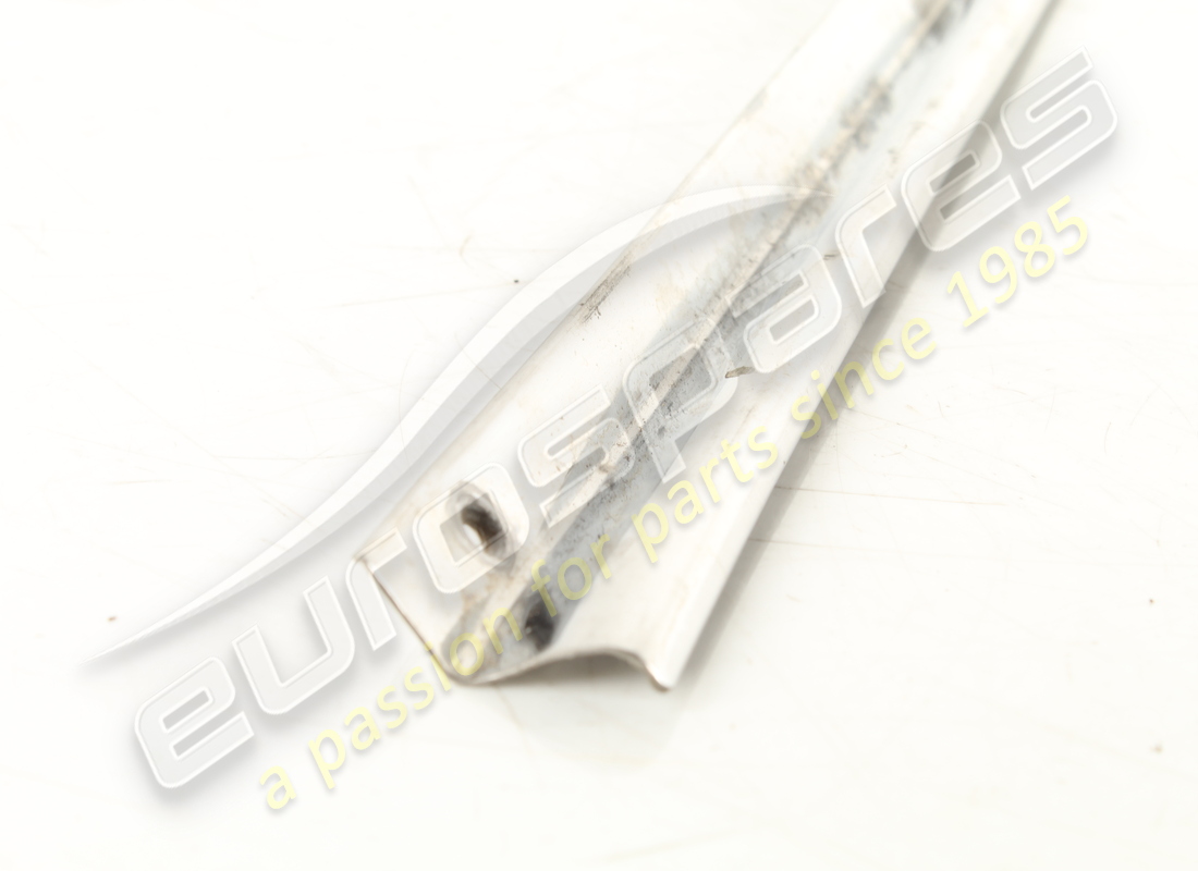 gebrauchte ferrari einstiegsbeinscheibe für die innentür. teilenummer 2556488208 (2)