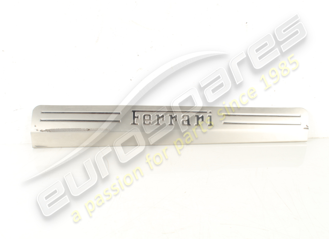 GEBRAUCHTE Ferrari LINKE KICKPLATTE. TEILENUMMER 81362300 (1)
