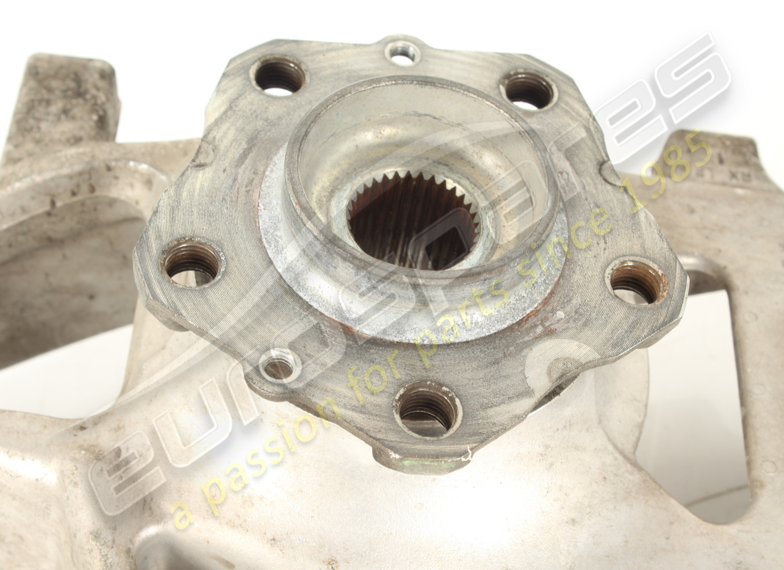 gebrauchter ferrari komplett linker vordernabenträger. teilenummer 268377 (2)