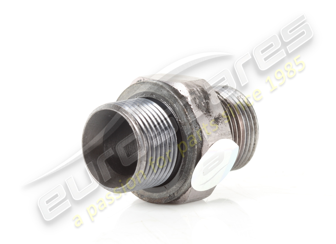 GEBRAUCHTES Maserati GEWINDENIPPE. TEILENUMMER 372830306 (1)