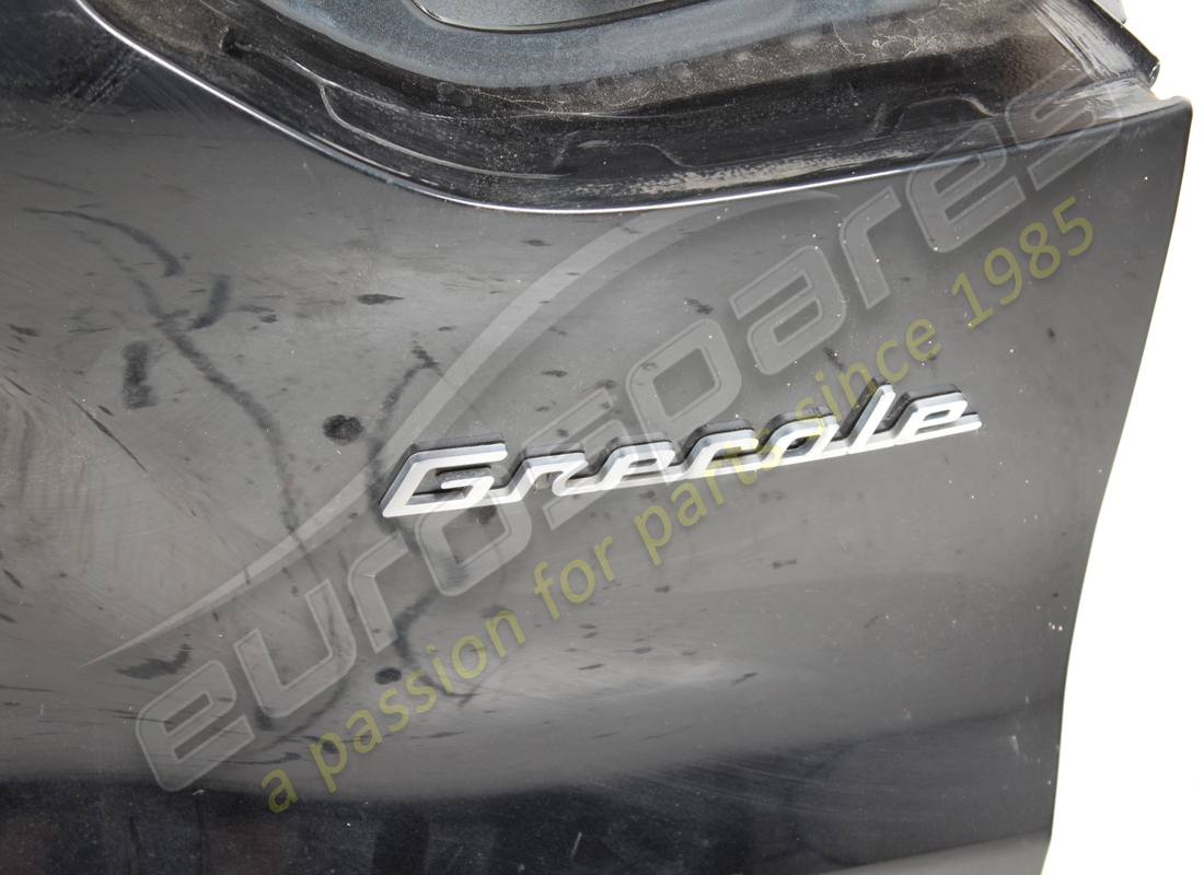 gebrauchte maserati heckhaube mit glas. teilenummer eap1488749 (3)