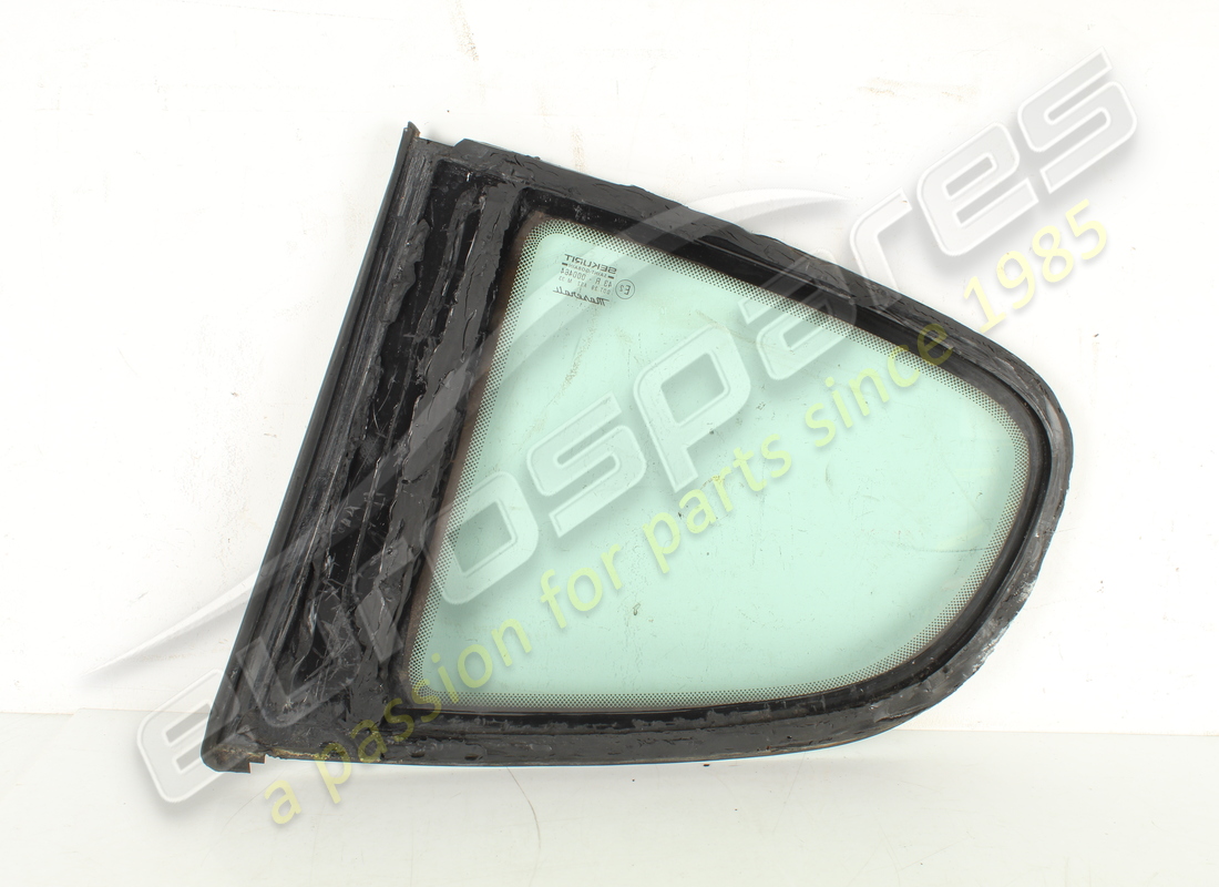 USED MASERATI REAR RH FISS.ED WINDOW. PART NUMBER 387700402 (2) used maserati rear rh fiss.ed window. part number 387700402 (2)