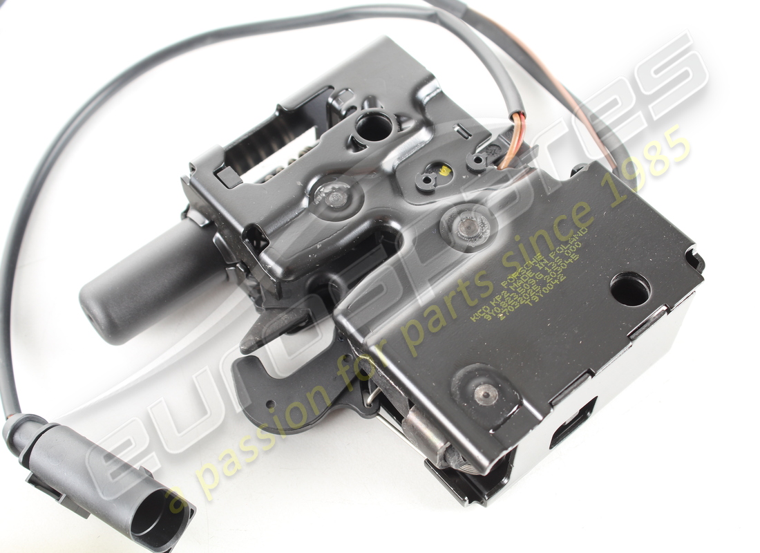 neues porsche deckelschloss. teilenummer 9y0823509g (2)