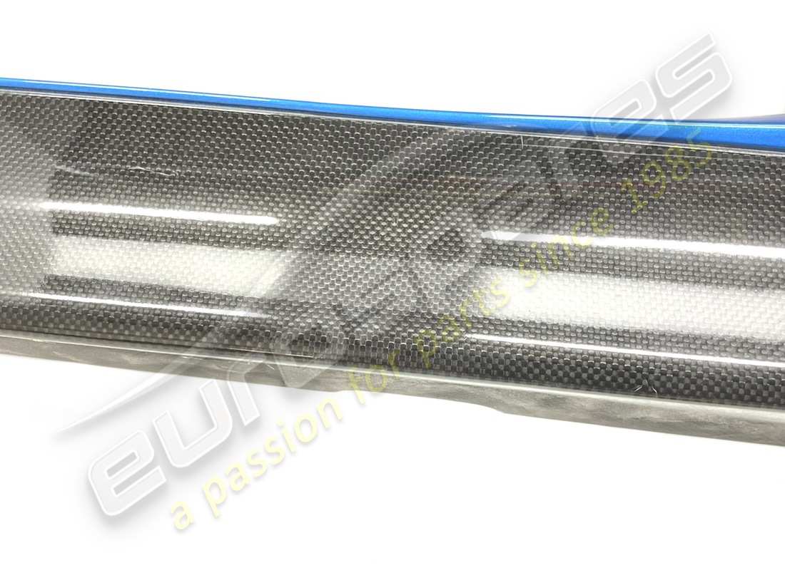 gebrauchter ferrari linker carbon-seitenschürze. teilenummer 985796474 (2)