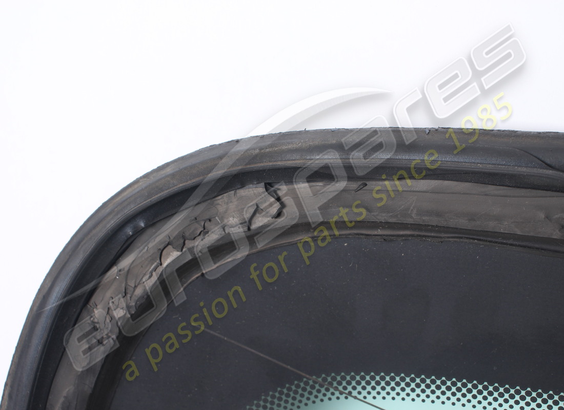 gebraucht maserati heckfenster. teilenummer 387700600 (4)