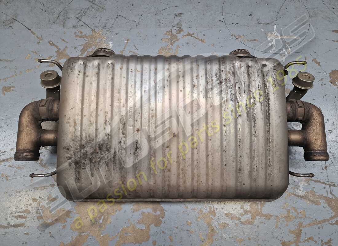 GEBRAUCHTE Aston Martin SCHALLDÄMPFER- UND BYPASSVENTILBAUGRUPPE. TEILENUMMER 4G435230FC (1)