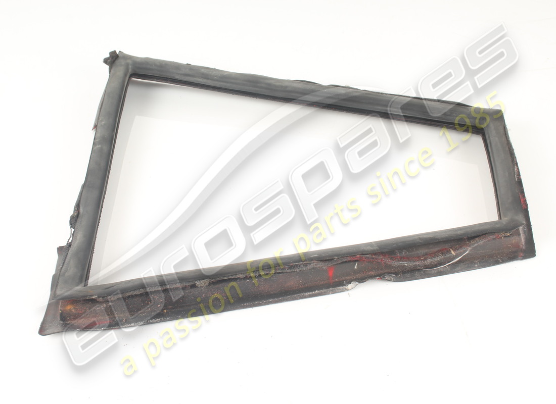 GEBRAUCHT FERRARI RECHTS HINTERES SEITENFENSTERGUMMI GTS. TEILENUMMER 60522800 (2) gebraucht ferrari rechts hinteres seitenfenstergummi gts. teilenummer 60522800 (2)