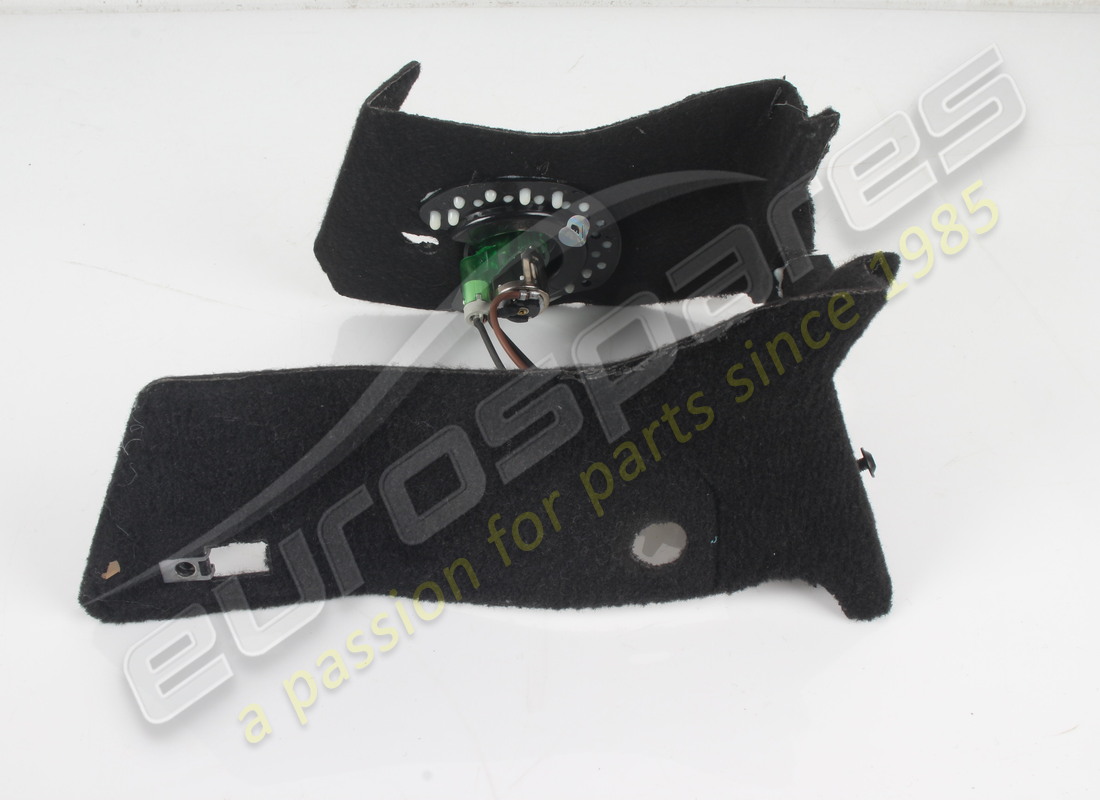 GEBRAUCHT FERRARI KOMPLETTE UNTERE VORDERE TUNNELVERKLEIDUNG. TEILENUMMER 817413 (2) gebraucht ferrari komplette untere vordere tunnelverkleidung. teilenummer 817413 (2)