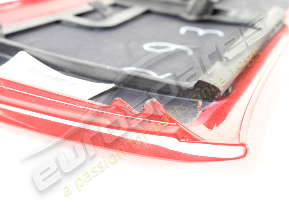 beschädigte ferrari komplette obere spoilerabdeckung. teilenummer 985821722 (9)
