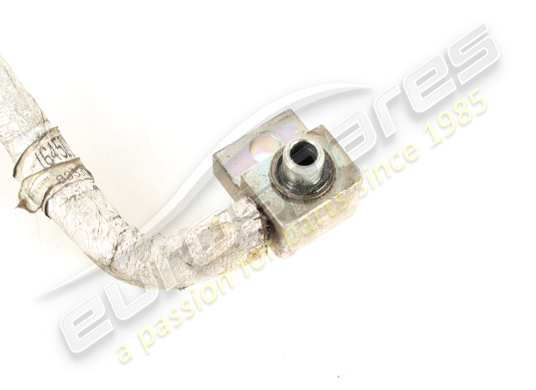 VERWENDETES FERRARI-ROHR VOM KOMPRESSOR. TEILENUMMER 83330500 (2) verwendetes ferrari-rohr vom kompressor. teilenummer 83330500 (2)