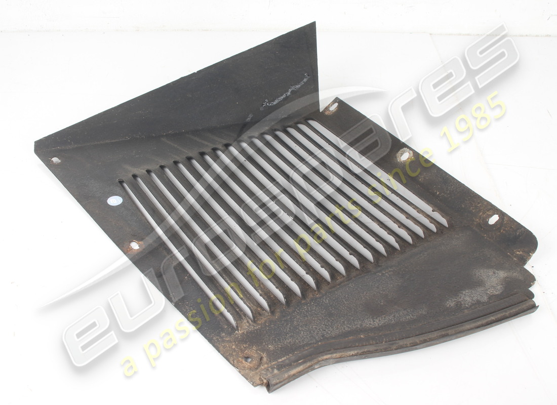 GEBRAUCHT FERRARI RECHTS UNTERES VORDERRADKASTENBLECH. TEILENUMMER 61750200 (4) gebraucht ferrari rechts unteres vorderradkastenblech. teilenummer 61750200 (4)