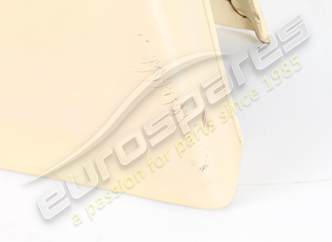 gebrauchter ferrari central tunnel rhd gts. teilenummer 61847600 (3)