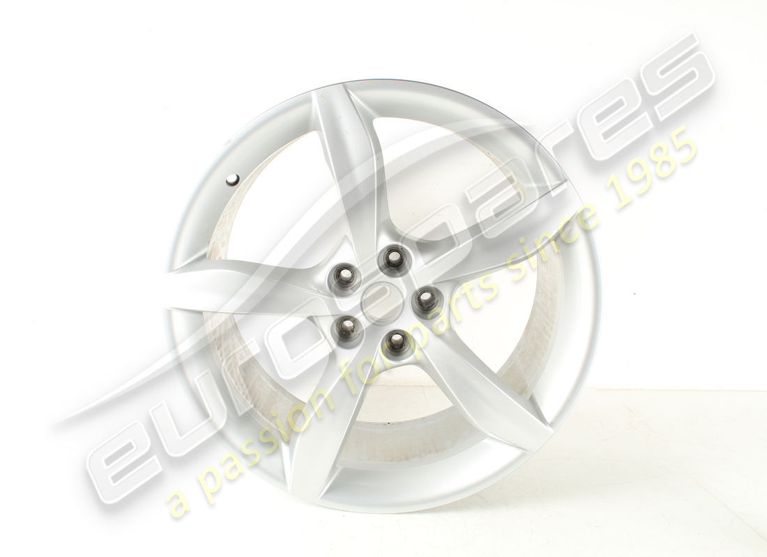 VERWENDETES Ferrari HINTERRAD. TEILENUMMER 336551 (1)