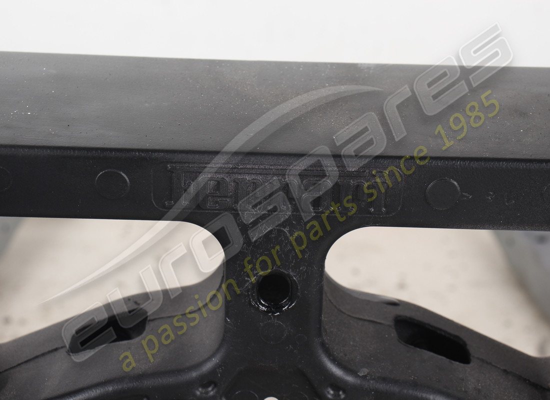 gebrauchter ferrari hinterer hilfsrahmen. teilenummer 985966511 (4)