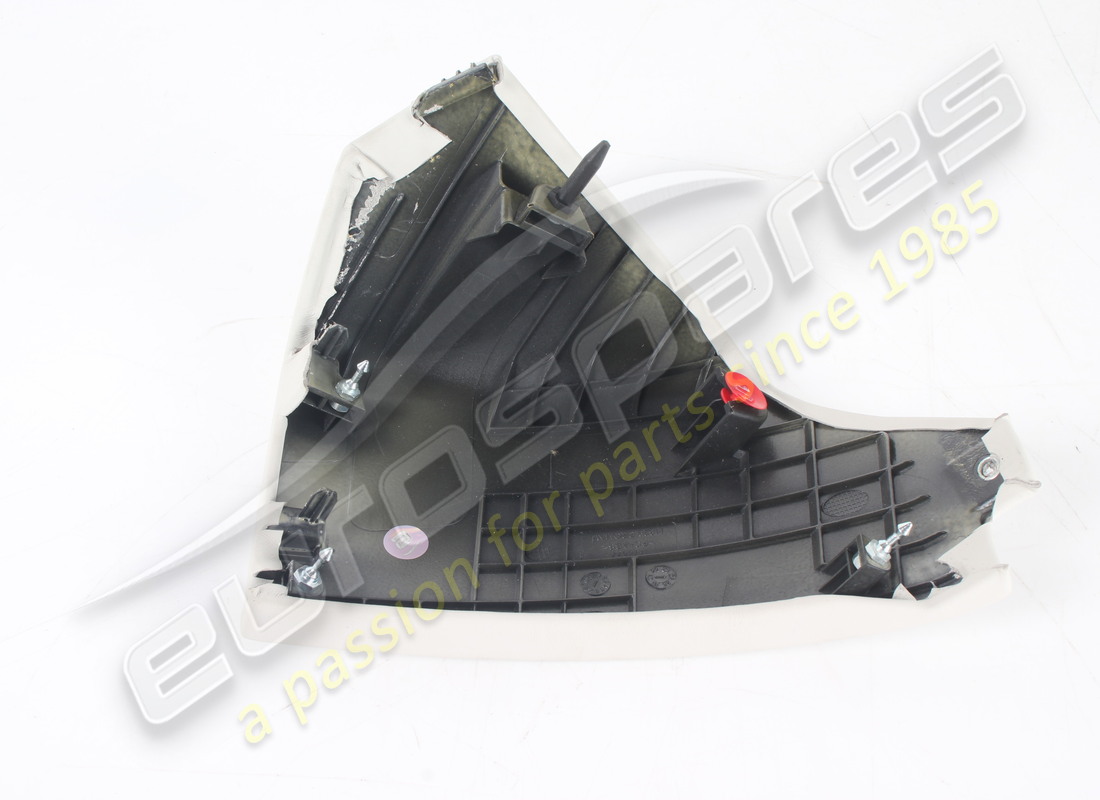 gebrauchte eurospares untere armaturenbrettverkleidungen in hellgrauem leder 4301 teilenummern 947673 und 947672 sind aus leder, nicht aus alcantara. teilenummer eap1723553 (13)
