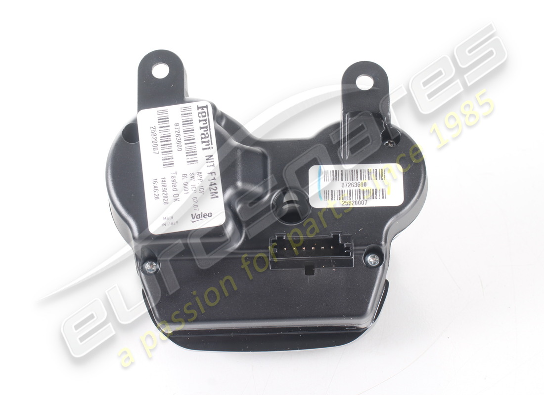 NEUE FERRARI NIT-STEUERUNG (FÜR APPLE CAR PLAY). TEILENUMMER 87263600 (4) neue ferrari nit-steuerung (für apple car play). teilenummer 87263600 (4)