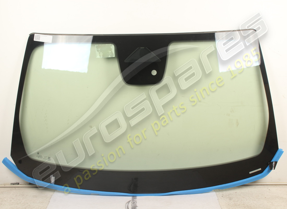 neues maserati windschutzscheibenglas. teilenummer 673015676 (1)