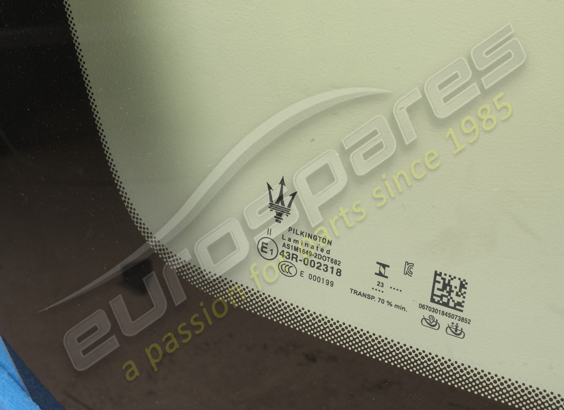 neues maserati windschutzscheibenglas. teilenummer 673015676 (2)