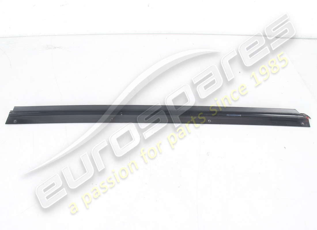 GEBRAUCHT Ferrari RH MOLDING GTS . TEILENUMMER 60872500 (1)