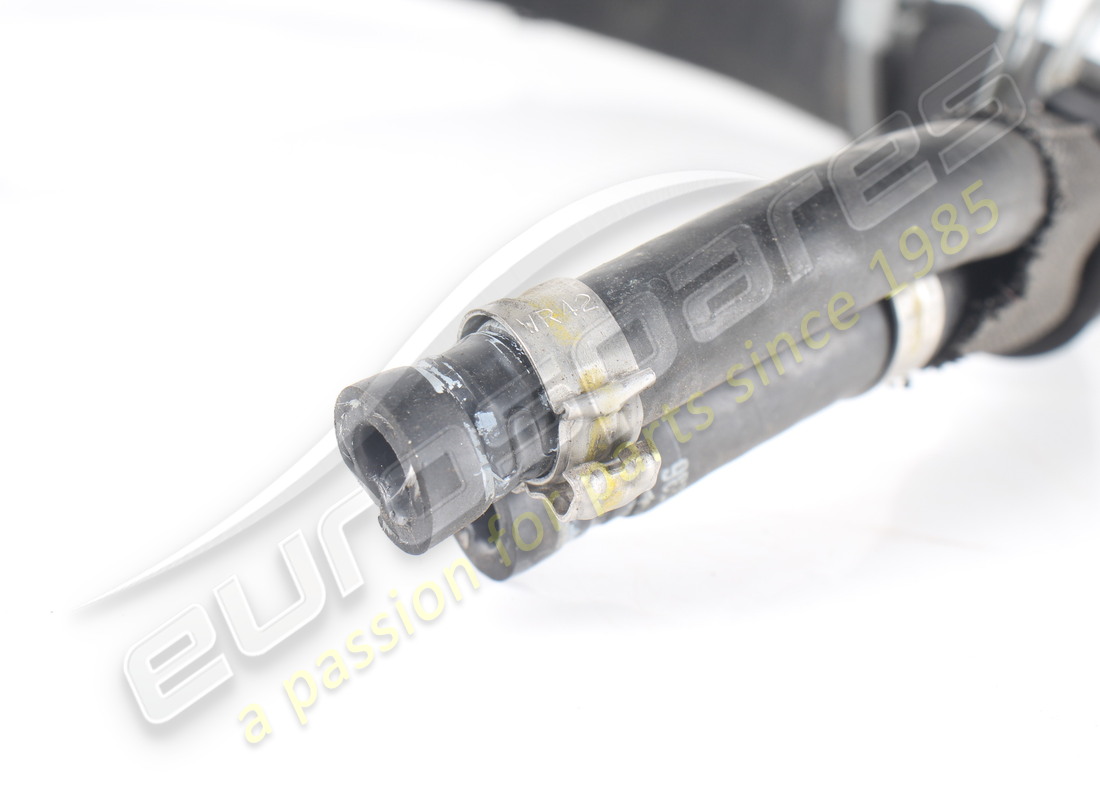 GEBRAUCHTES FERRARI AUSGLEICHSROHR KOMPLETT MIT SHEA. TEILENUMMER 323245 (2) gebrauchtes ferrari ausgleichsrohr komplett mit shea. teilenummer 323245 (2)